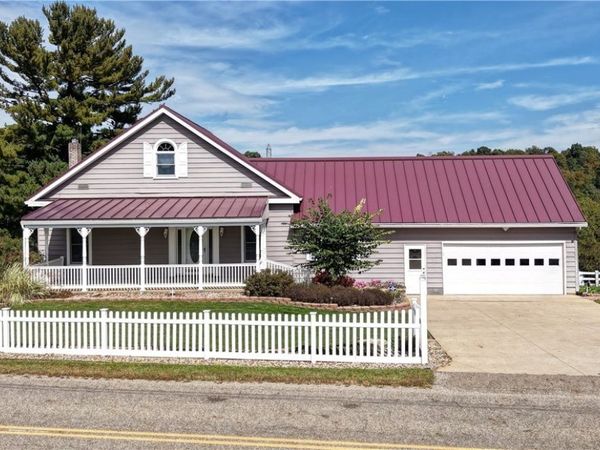 7759 Edie Hill Road SE, Uhrichsville, OH 44683