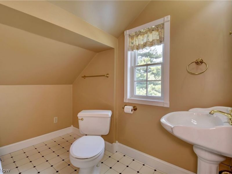 7759 Edie Hill Road SE, Uhrichsville, OH 44683 Photo 15