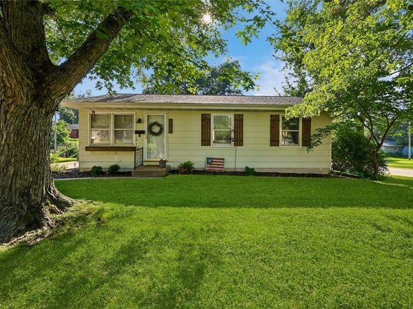 1401 39th Street SE, Cedar Rapids, IA 52403