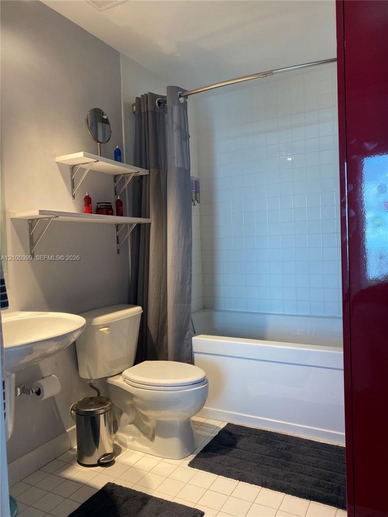 10 SW South River Dr , Unit 1513, Miami, FL 33130 Photo