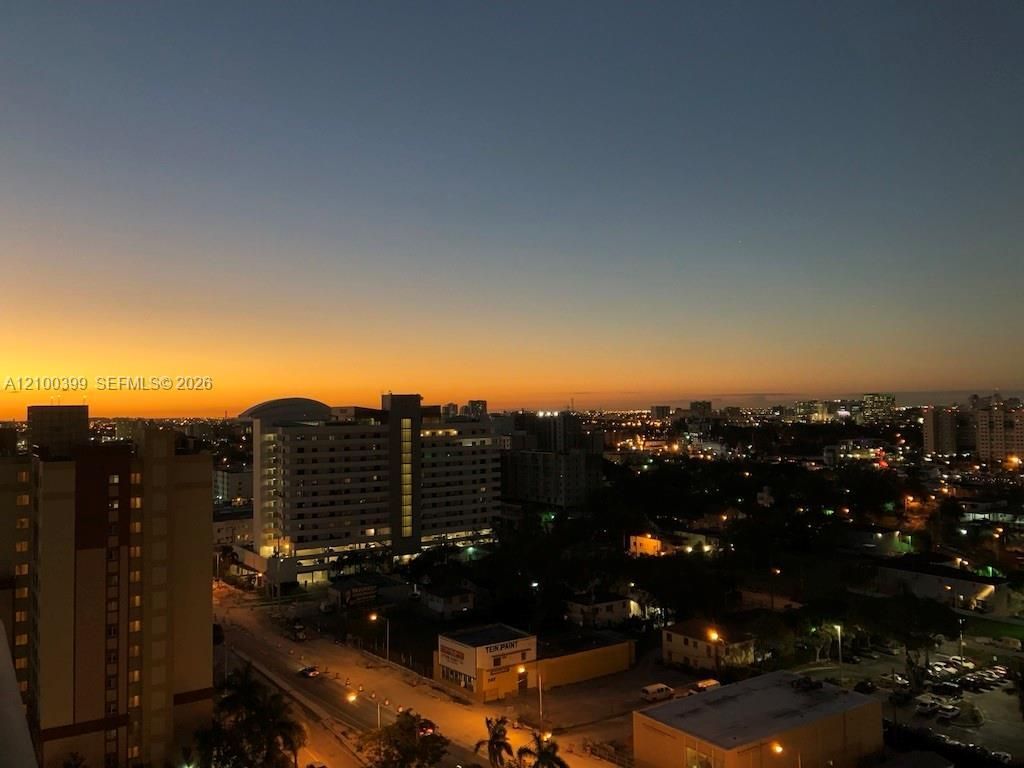 10 SW South River Dr , Unit 1513, Miami, FL 33130 Photo