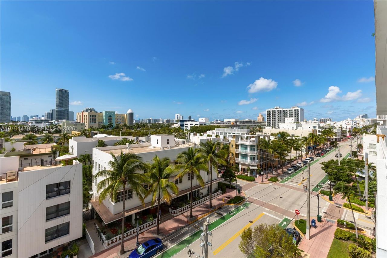 345 Ocean Dr, Unit 705, Miami Beach, FL 33139 Photo