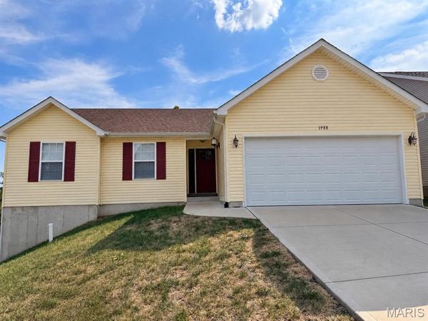1988 Magnolia Way, Pevely, MO 63070