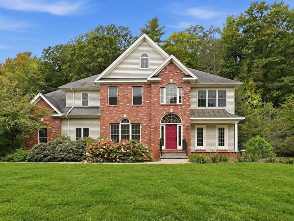 51 Linseed Rd, Northampton, MA 01088