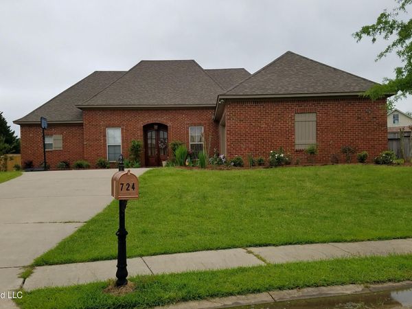 724 Huntington Cove, Madison, MS 39110