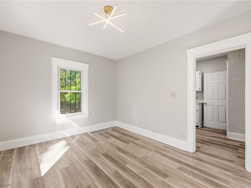 904 E 144th Street, Cleveland, OH 44110 Photo 12