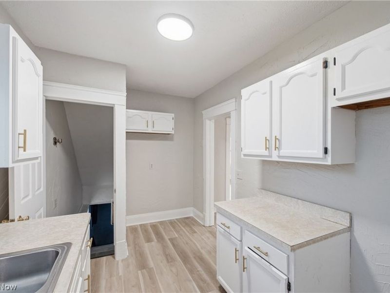 904 E 144th Street, Cleveland, OH 44110 Photo 17