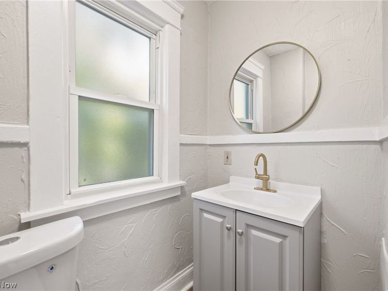 904 E 144th Street, Cleveland, OH 44110 Photo 22