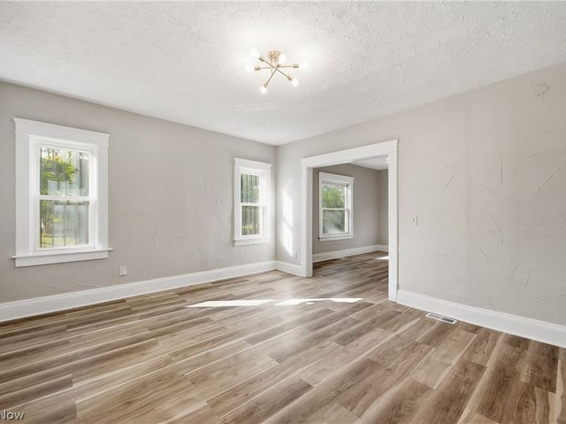 904 E 144th Street, Cleveland, OH 44110 Photo 8