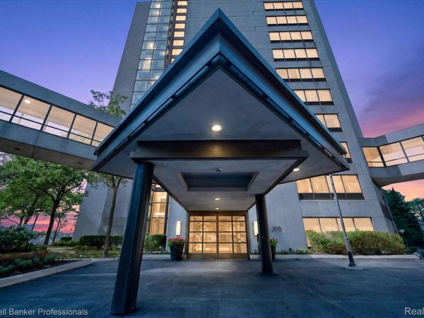 1001 W JEFFERSON Riverfront Drive, Unit 14-G, Detroit, Mi 48226