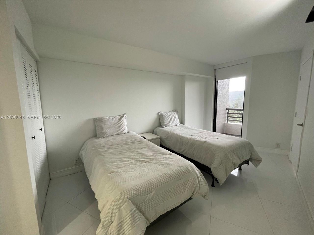 3300 NE 191 St , Unit 504, Aventura, FL 33180 Photo