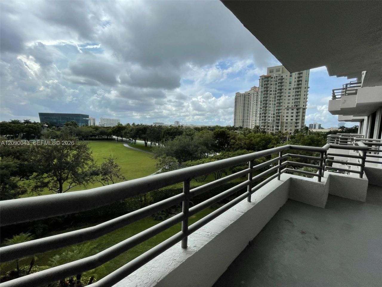 3300 NE 191 St , Unit 504, Aventura, FL 33180 Photo