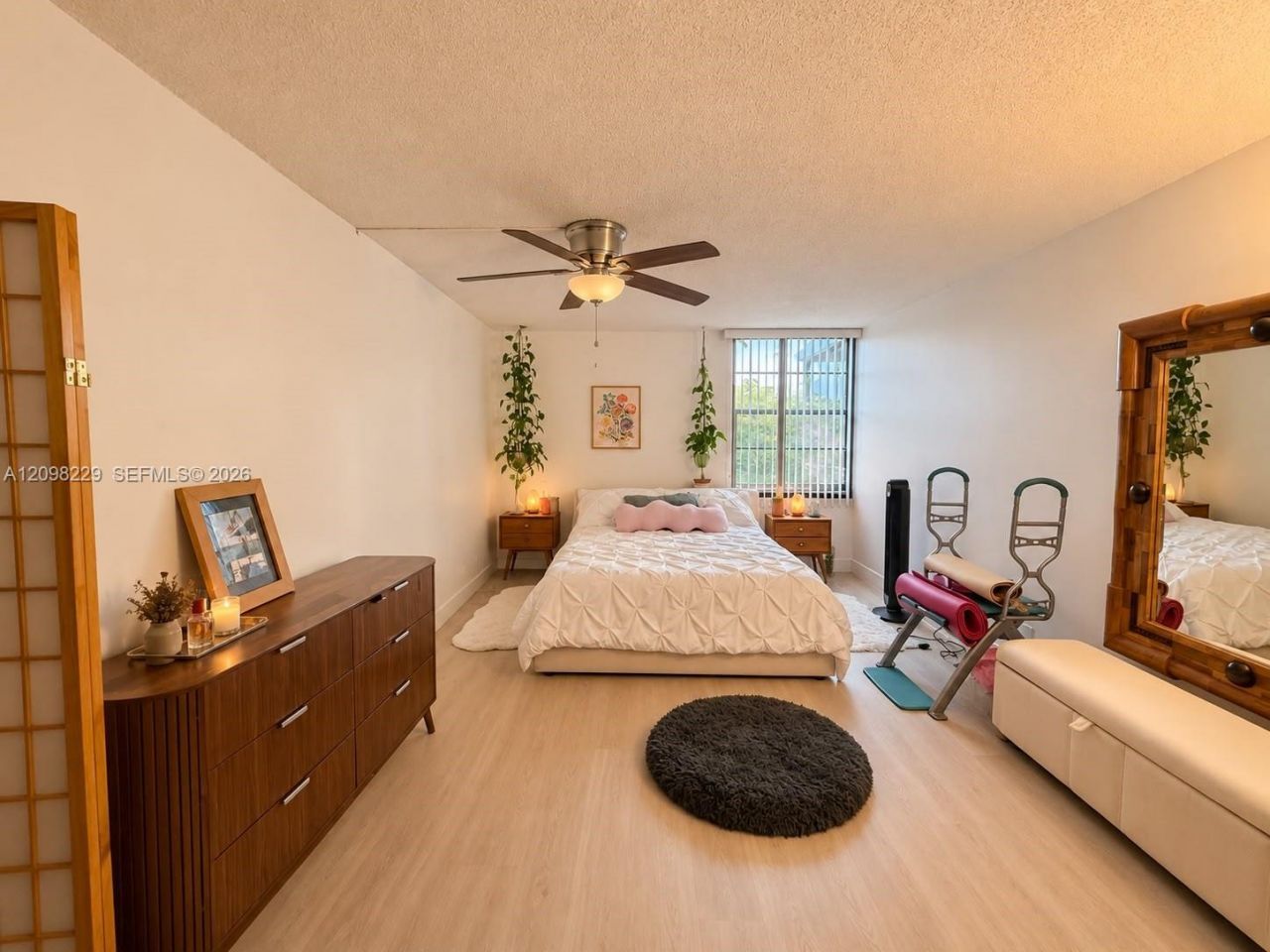 3101 N Country Club Dr , Unit 301, Aventura, FL 33180 Photo