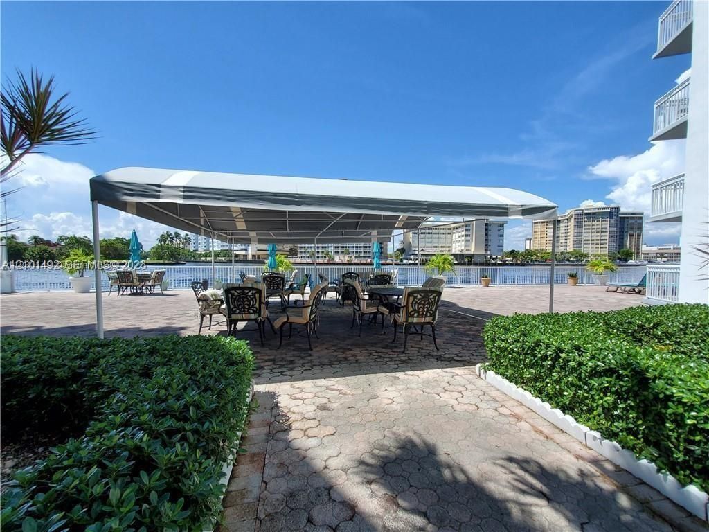 1913 S Ocean Dr, Unit 212, Hallandale Beach, FL 33009 Photo