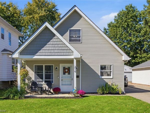 216 Longford Avenue , Elyria, OH 44035