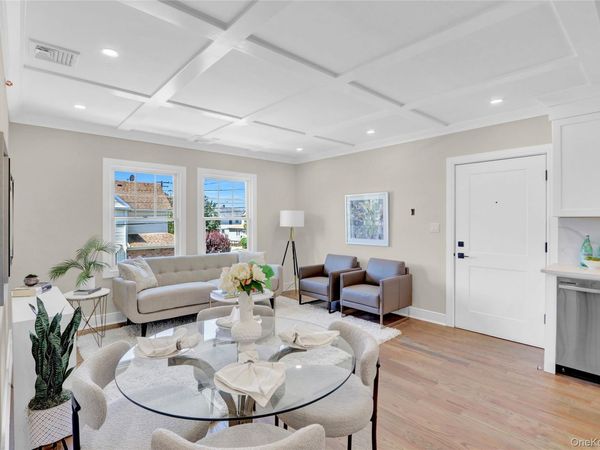 500 1st Avenue , Unit 1 B, New Hyde Park, NY 11040