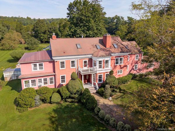 47 Red Ground Road , Old Westbury, NY 11568