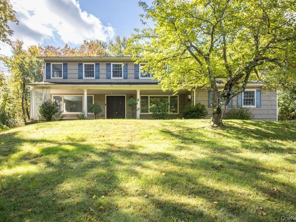 5 Astri Court , Suffern, NY 10901