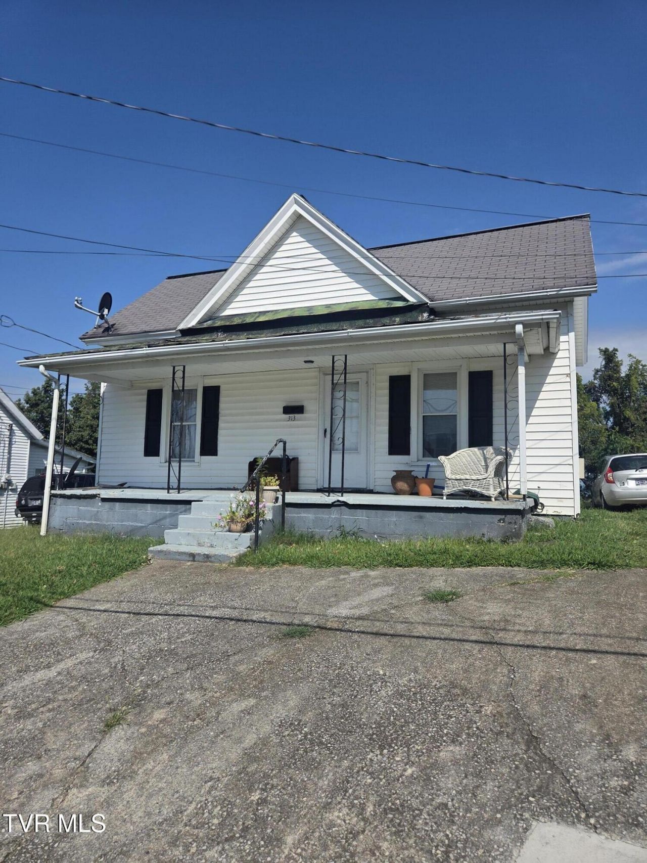 313 North Highland Avenue, Greeneville, TN 37745 Main Photo