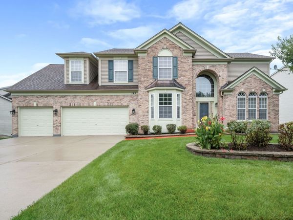 145 Rosewood Drive , Streamwood, IL 60107