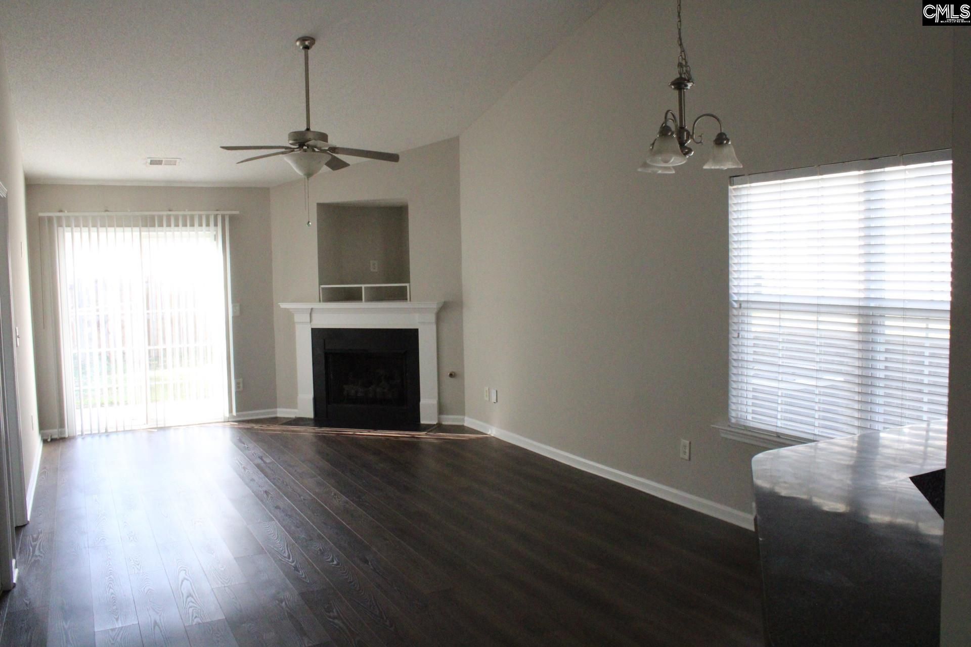 55 Monmouth Court  Photo 4