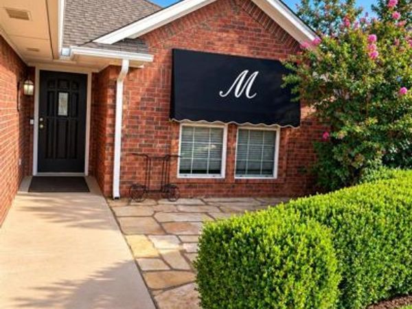 305 E Sierra Vista Court, Altus, OK 73521