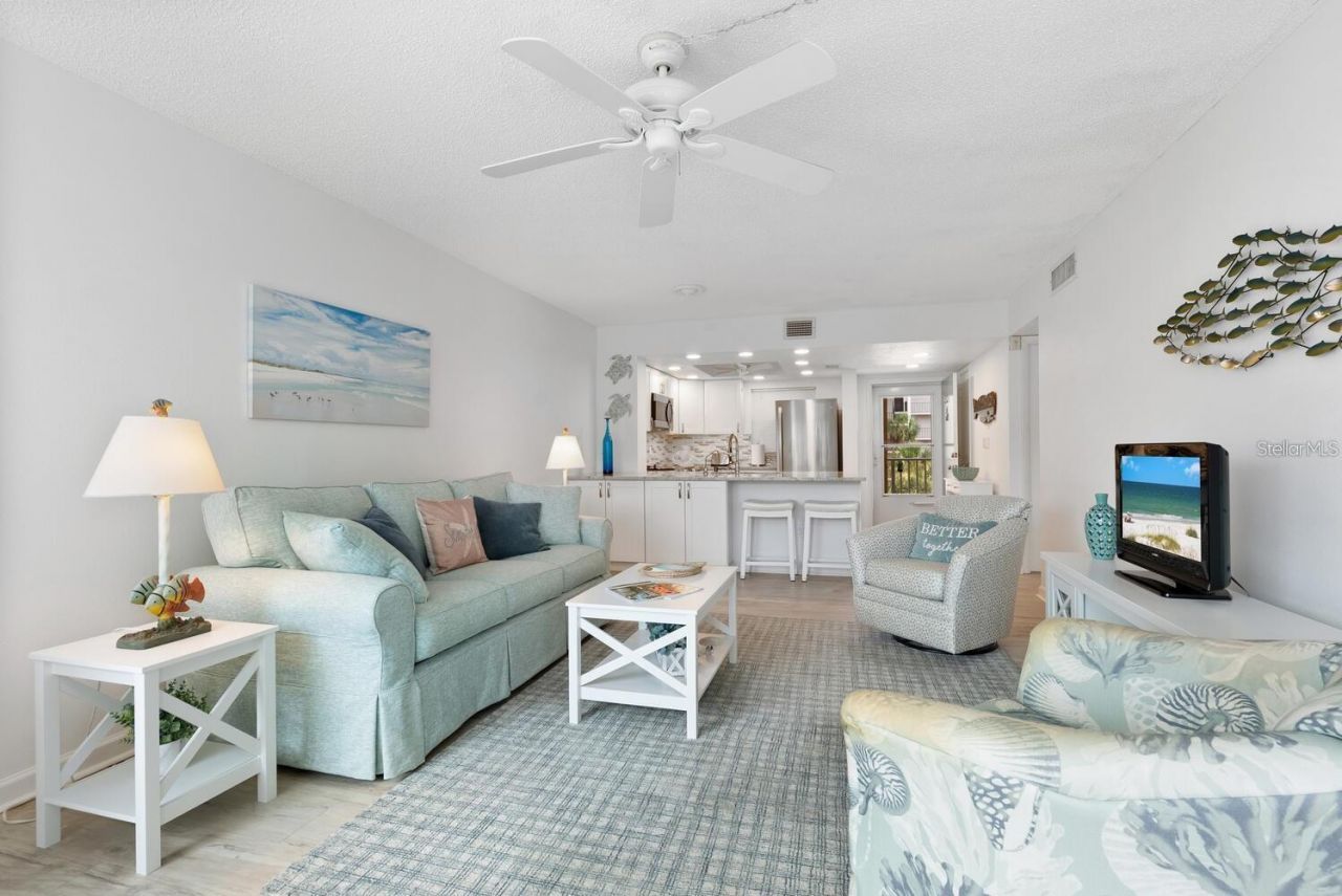 1250 N Portofino Drive, Unit 304, Sarasota, FL 34242 Photo