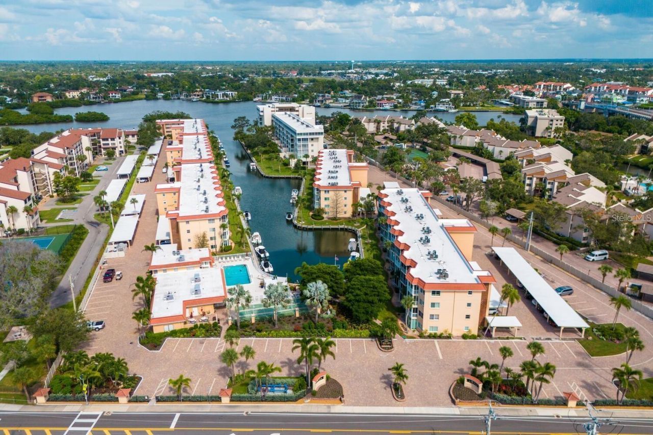 1250 N Portofino Drive, Unit 304, Sarasota, FL 34242 Photo