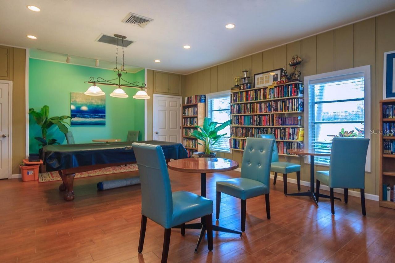 1250 N Portofino Drive, Unit 304, Sarasota, FL 34242 Photo