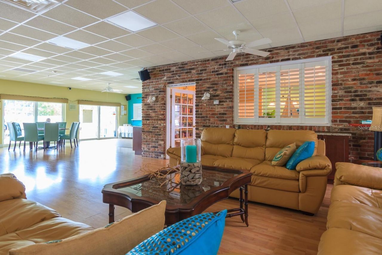 1250 N Portofino Drive, Unit 304, Sarasota, FL 34242 Photo