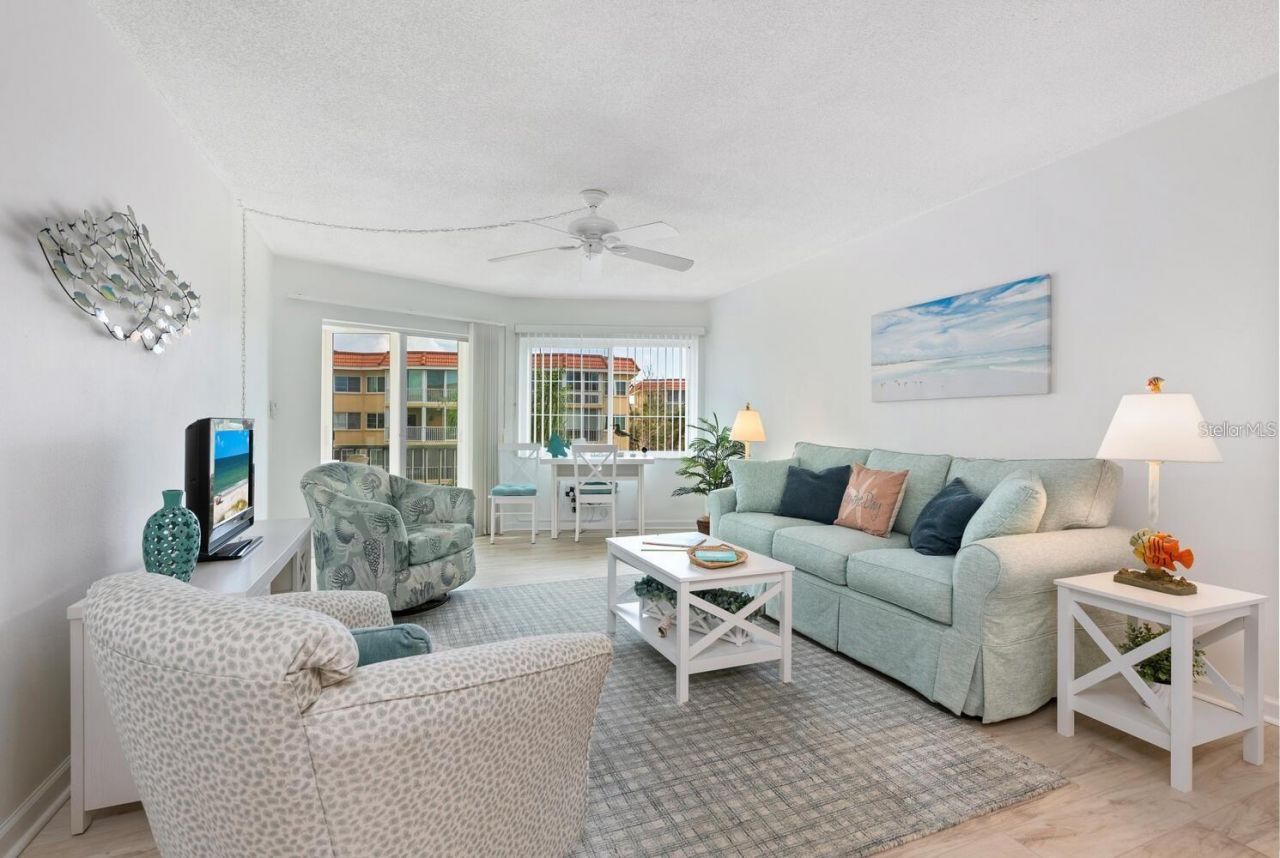 1250 N Portofino Drive, Unit 304, Sarasota, FL 34242 Photo
