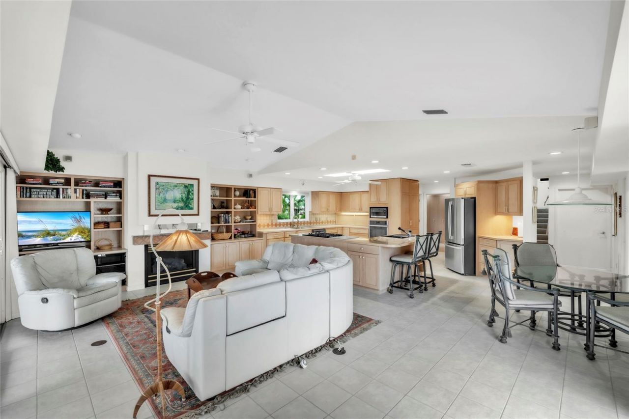 103 Sunset Lane, Anna Maria, FL 34216 Photo