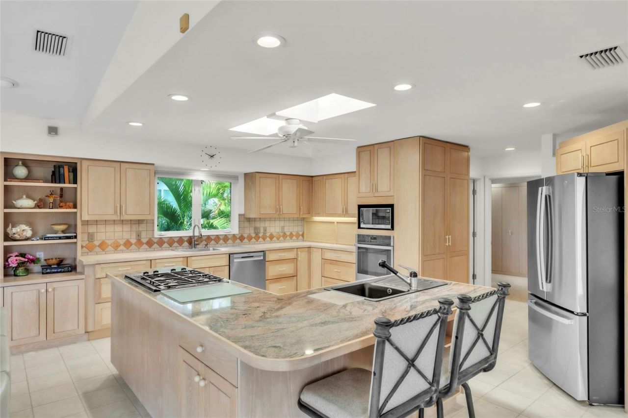 103 Sunset Lane, Anna Maria, FL 34216 Photo