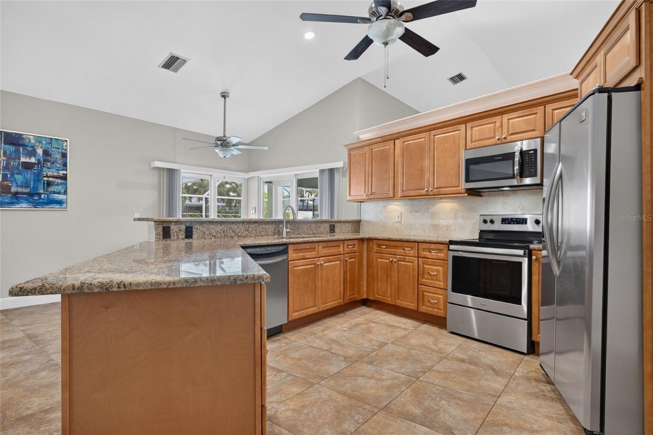 4933 Seville Court , Cape Coral, FL 33904 Photo
