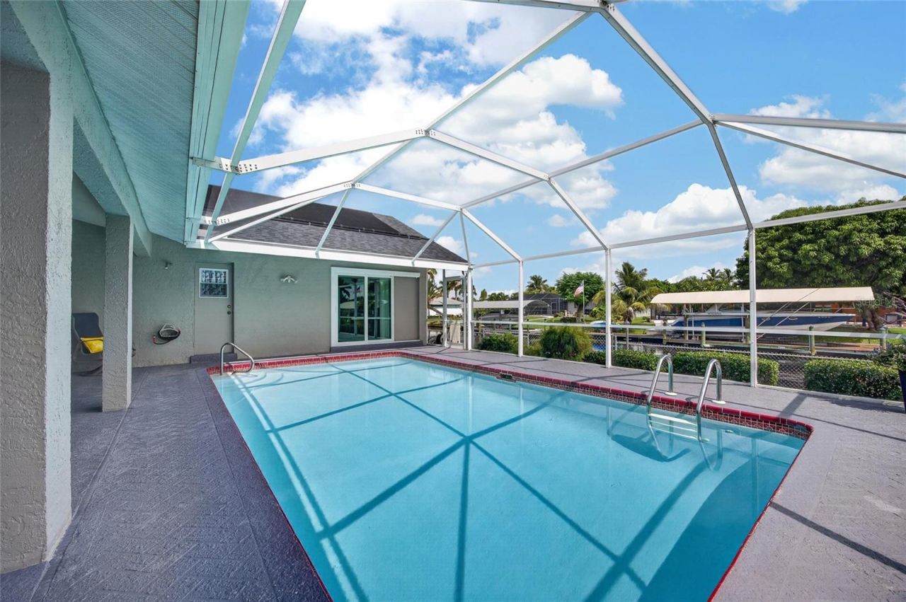 4933 Seville Court , Cape Coral, FL 33904 Photo