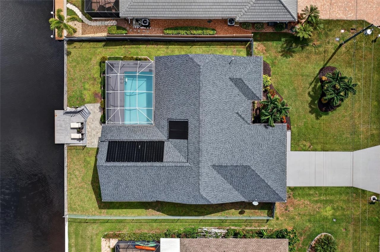4933 Seville Court , Cape Coral, FL 33904 Photo