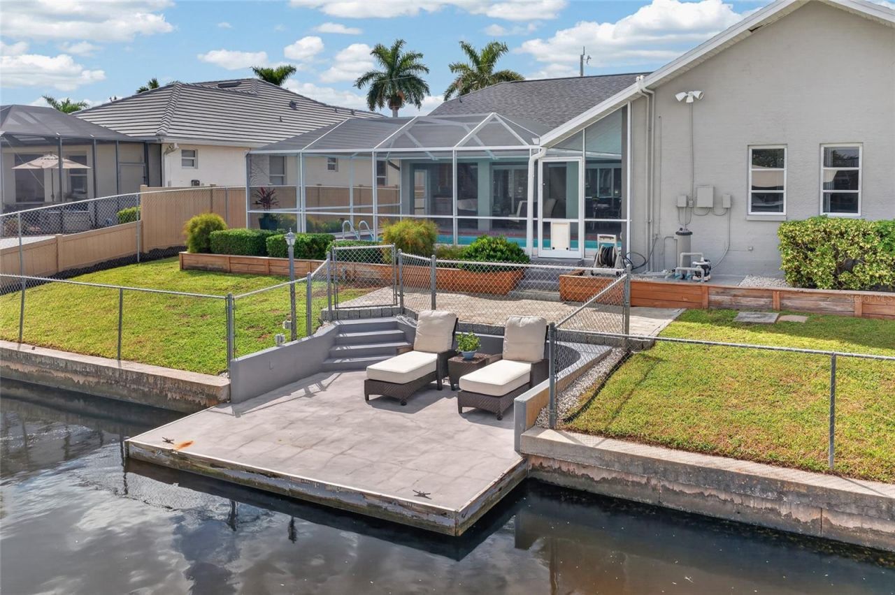 4933 Seville Court , Cape Coral, FL 33904 Photo