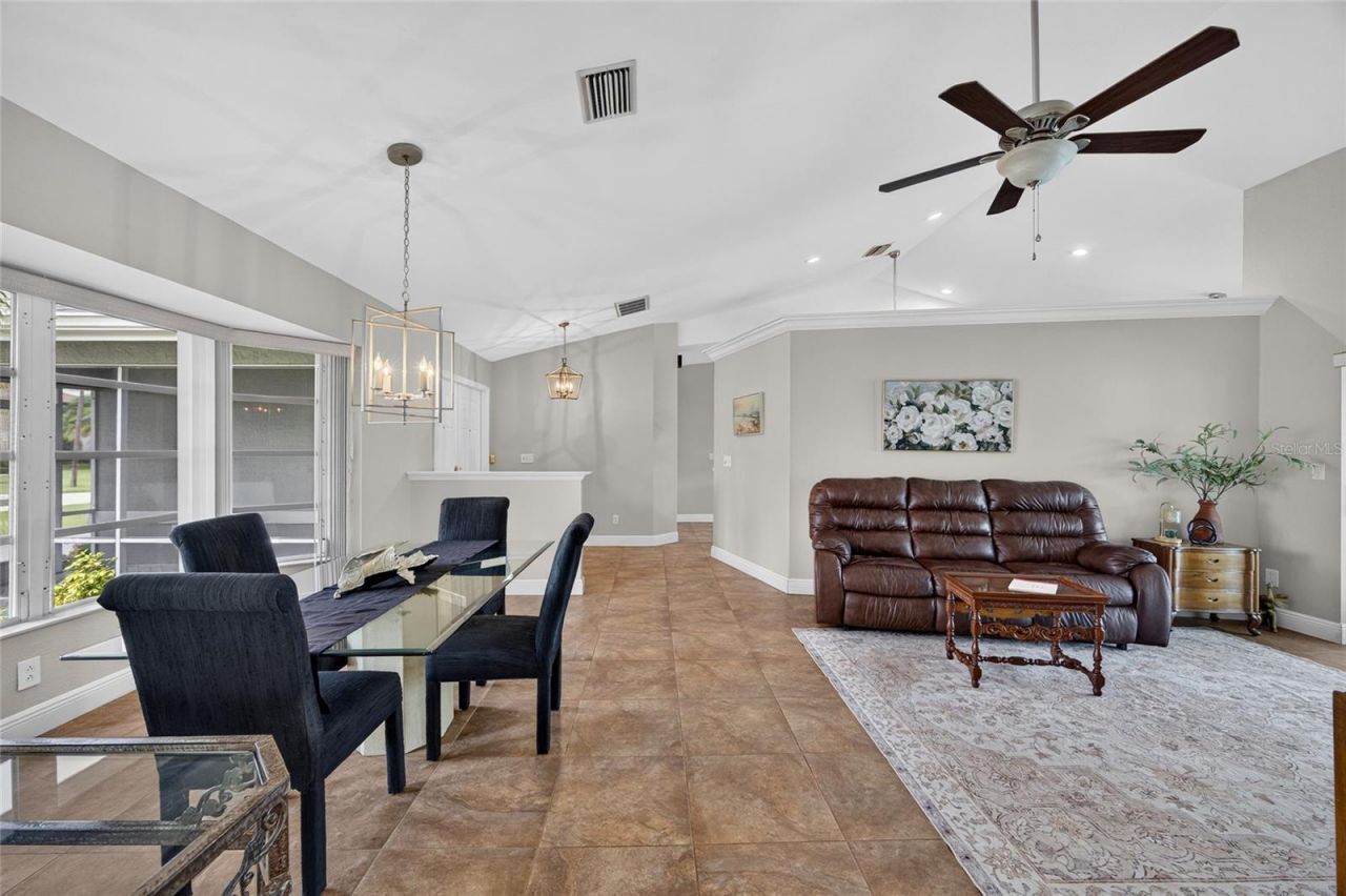 4933 Seville Court , Cape Coral, FL 33904 Photo