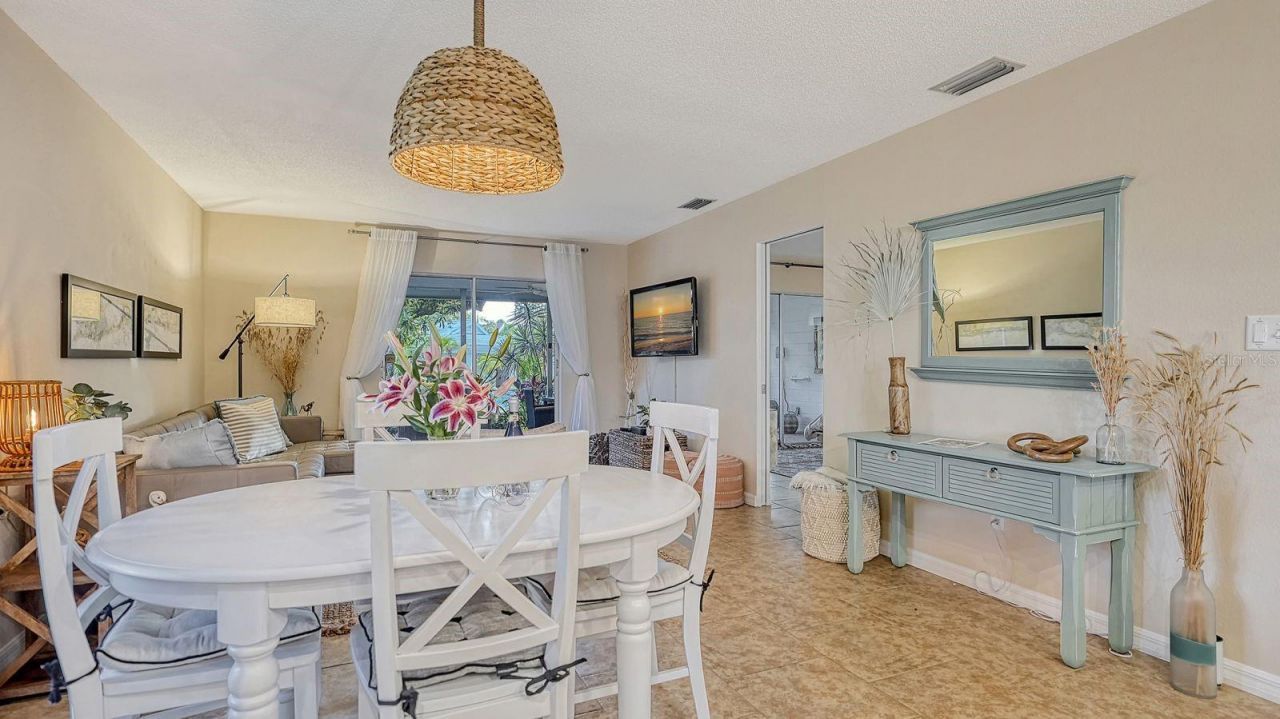 1229 Moonmist Circle, Unit P6, Sarasota, FL 34242 Photo