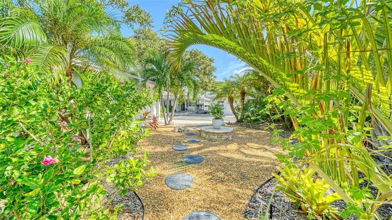 1229 Moonmist Circle, Unit P6, Sarasota, FL 34242 Photo