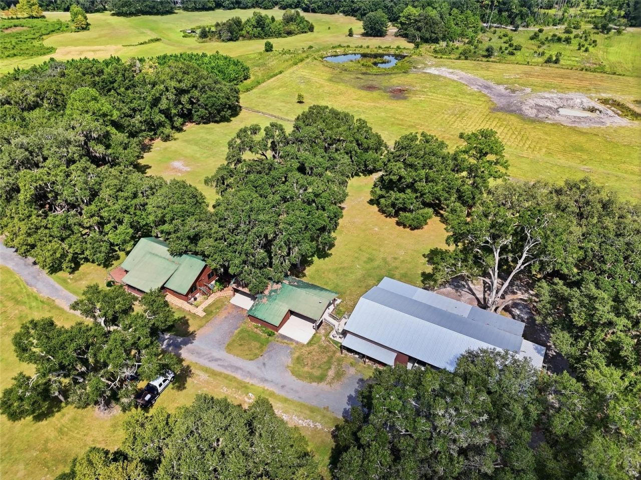 18731 SE 30th Street, Morriston, FL 32668 Photo
