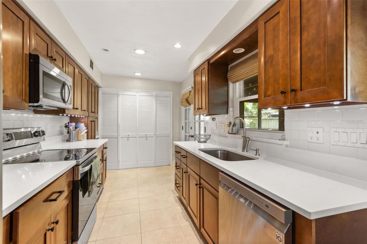 4605 Stilwell Drive , Orlando, FL 32812 Photo