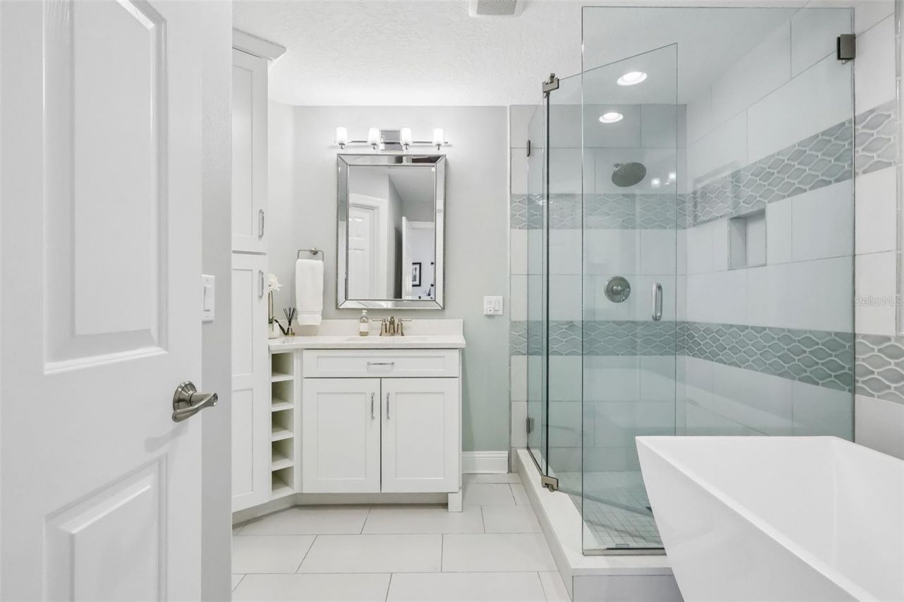 8229 Tibet Butler Drive, Windermere, FL 34786 Photo
