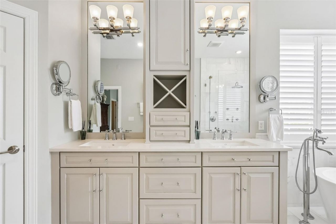8229 Tibet Butler Drive, Windermere, FL 34786 Photo