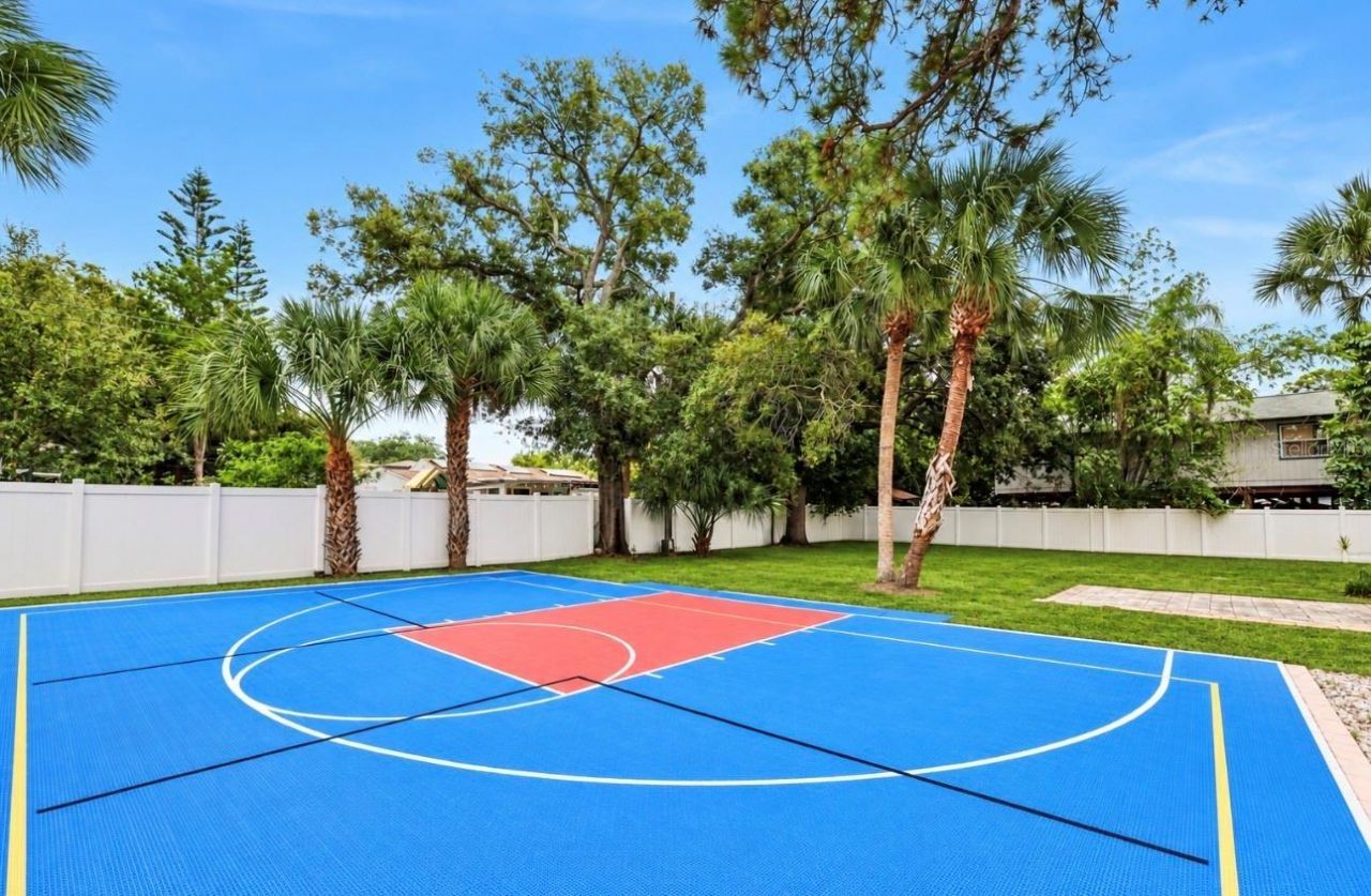 1559 Bayshore Boulevard , Dunedin, FL 34698 Photo