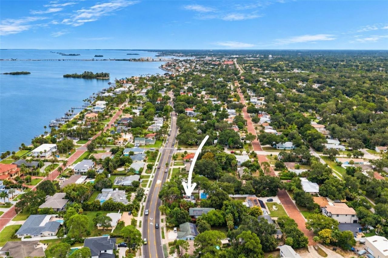 1559 Bayshore Boulevard , Dunedin, FL 34698 Photo