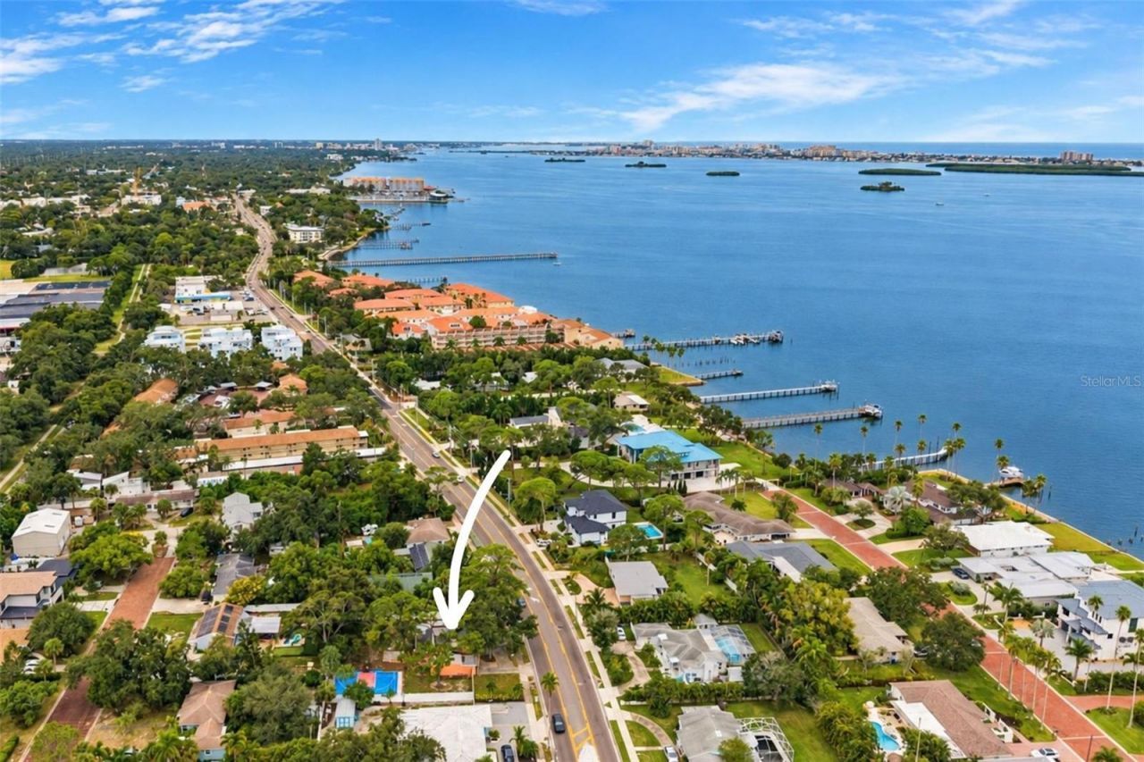 1559 Bayshore Boulevard , Dunedin, FL 34698 Photo