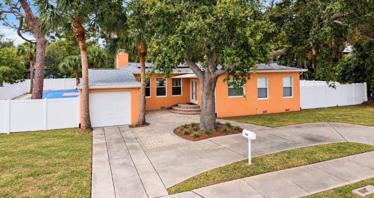 1559 Bayshore Boulevard , Dunedin, FL 34698 Photo