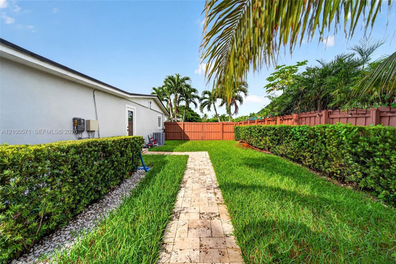 30703 SW 154th Ct , Homestead, FL 33033 Photo