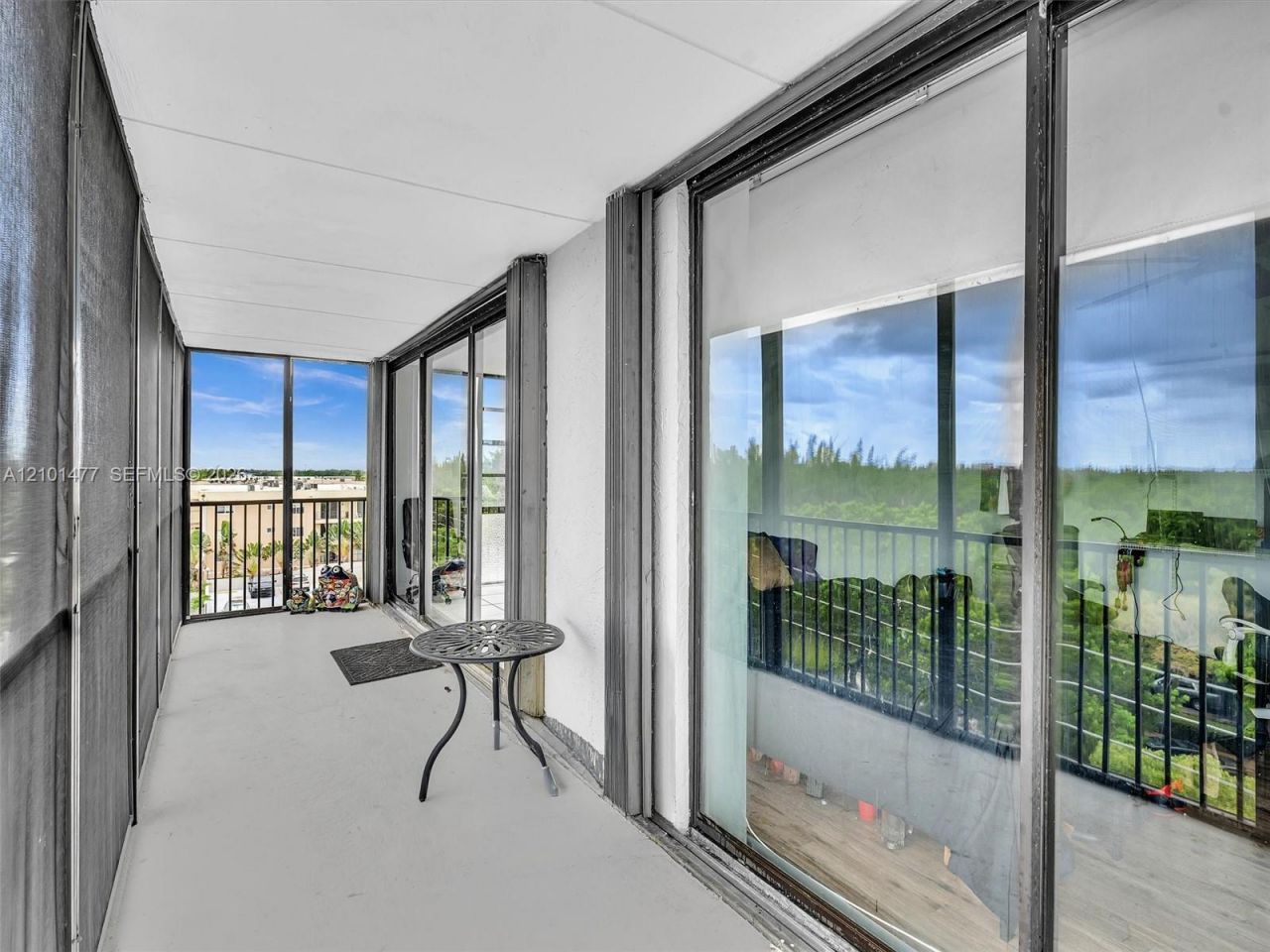 2500 NE 135th St, Unit C502, North Miami, FL 33181 Photo